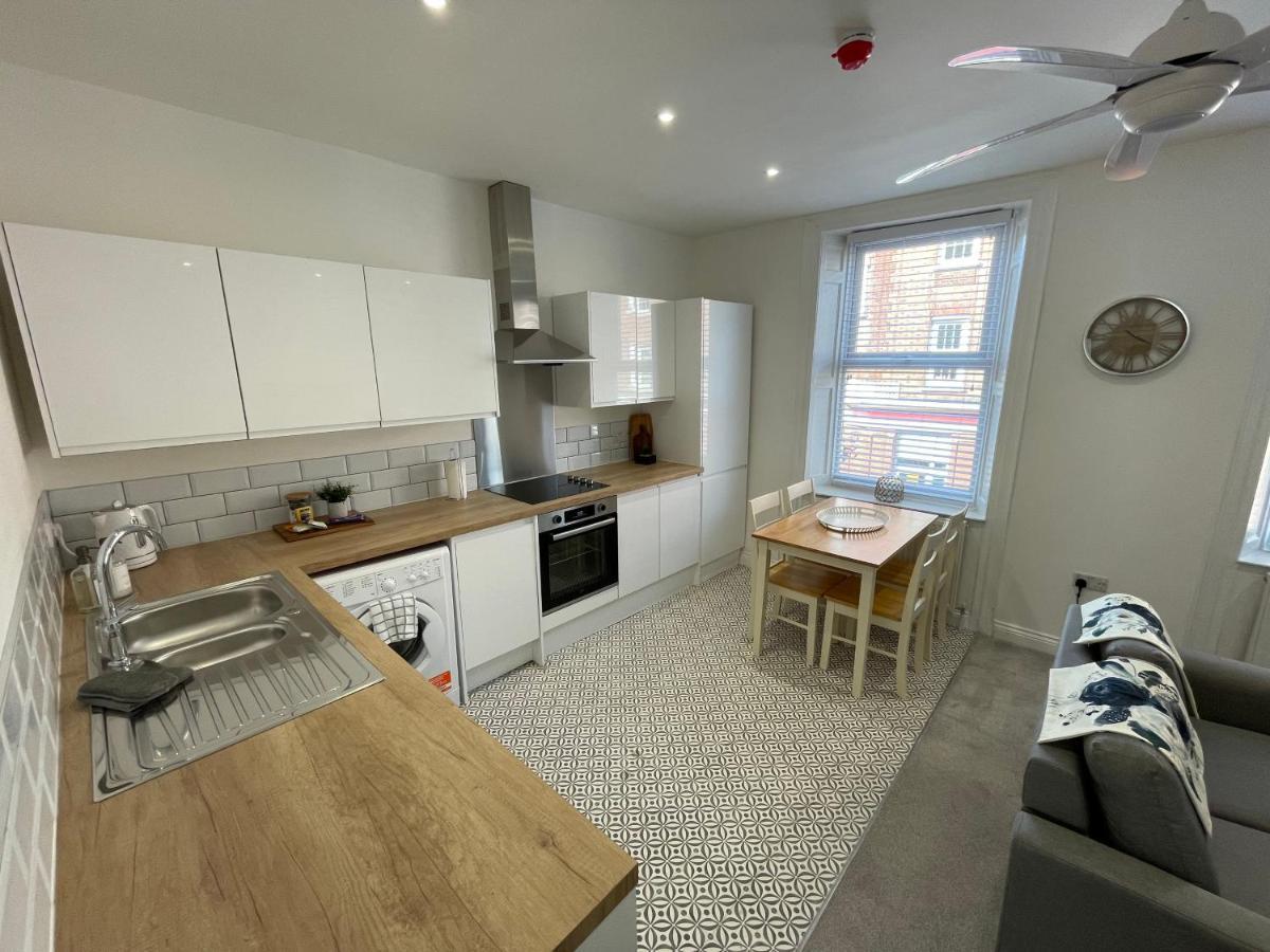 Apartment #2 - At 12 Story St Kingston upon Hull Zewnętrze zdjęcie